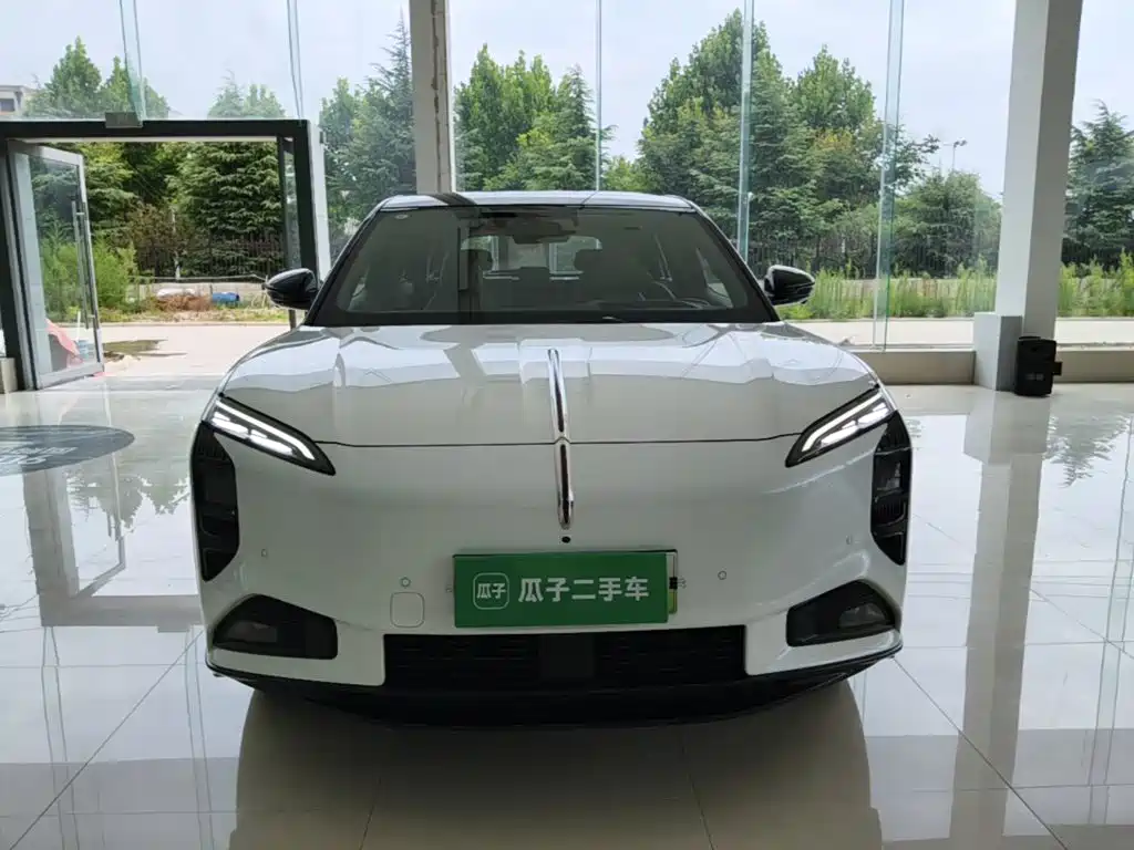2025 Hongqi Tian Gong 08
