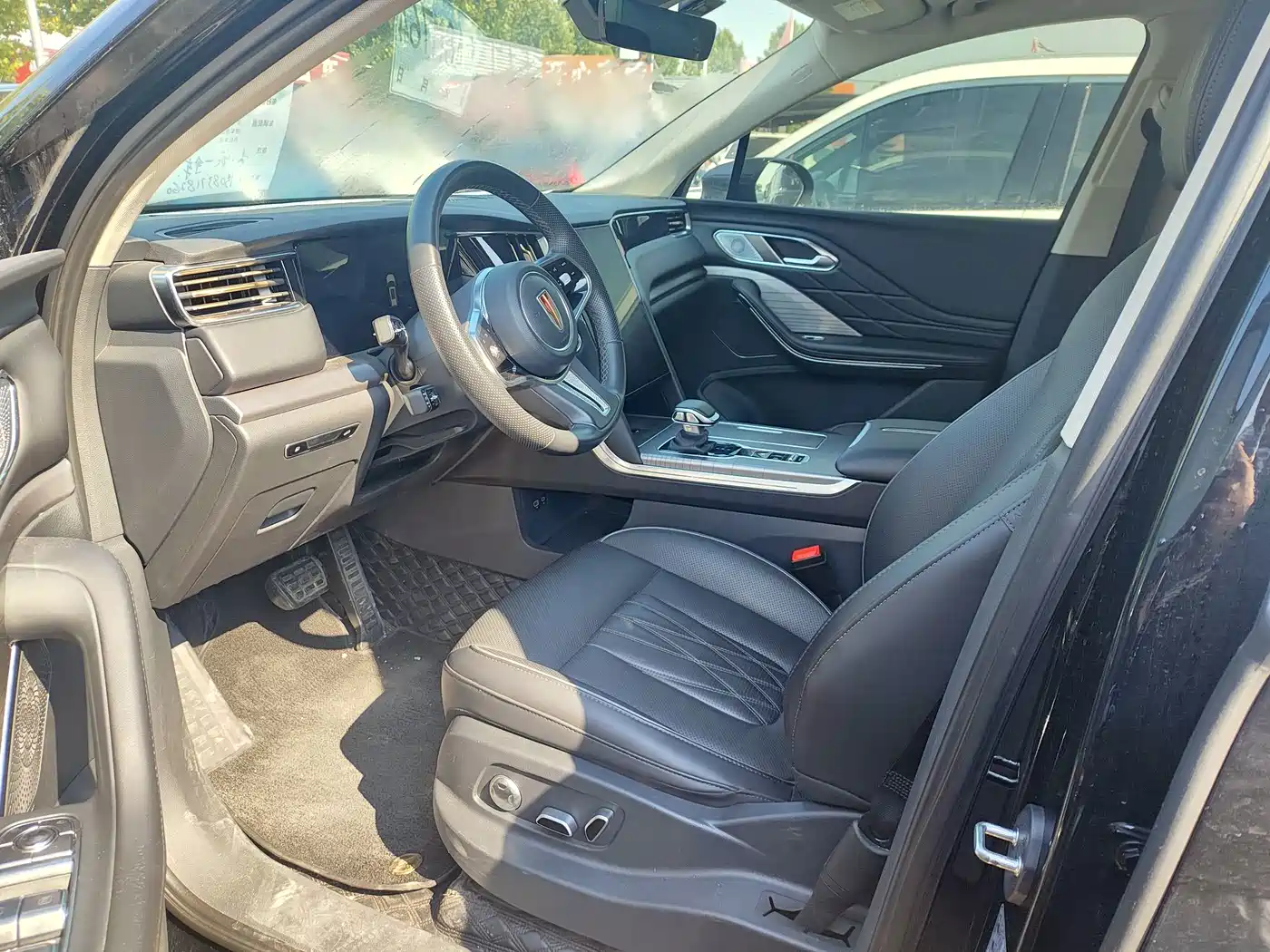 2024 Hongqi HS7