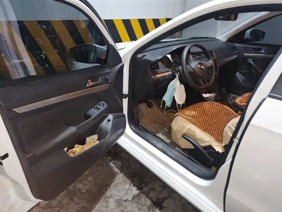 Volkswagen Lavida 2019 Lavida Start 1.5L Manual Trend (China VI) фото 8