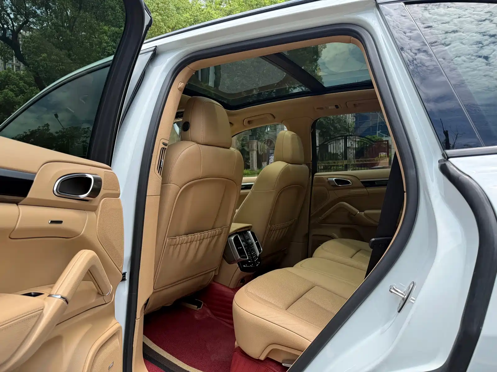 Фото 16 - Porsche Cayenne