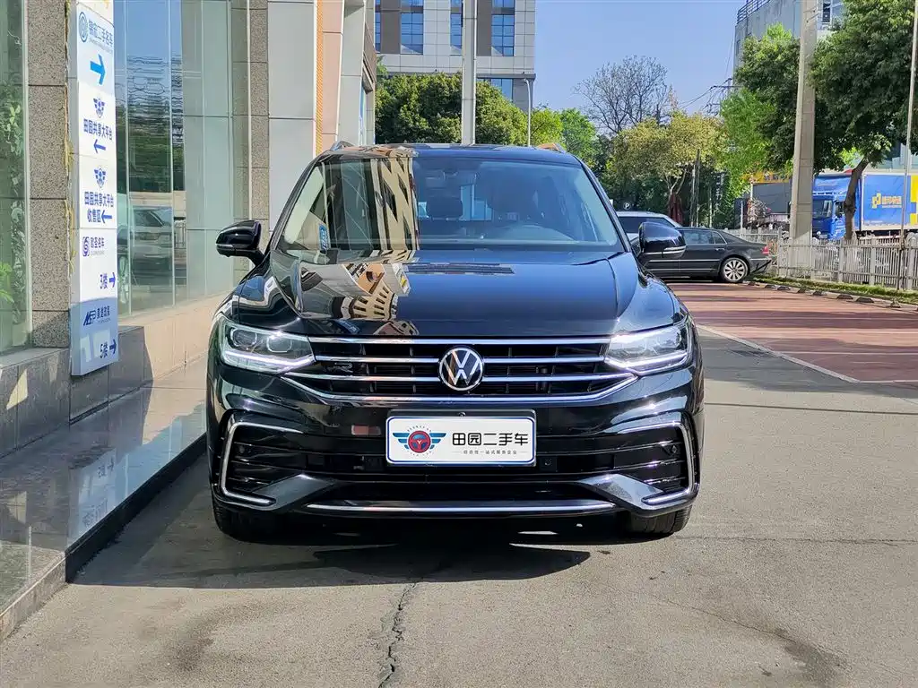 Volkswagen Tiguan L 2024 Outstanding 330TSI Auto 2WD R-Line Dragon Glory Edition фото 2