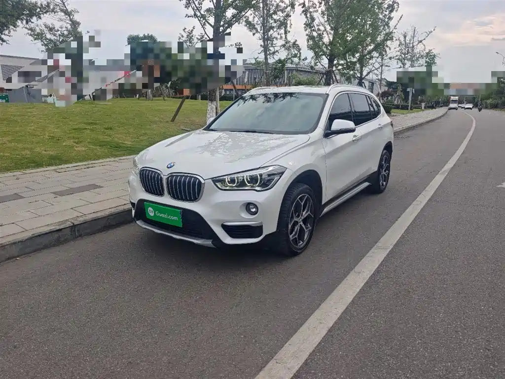 BMW X1 2019 sDrive18Li Premium Model фото 2