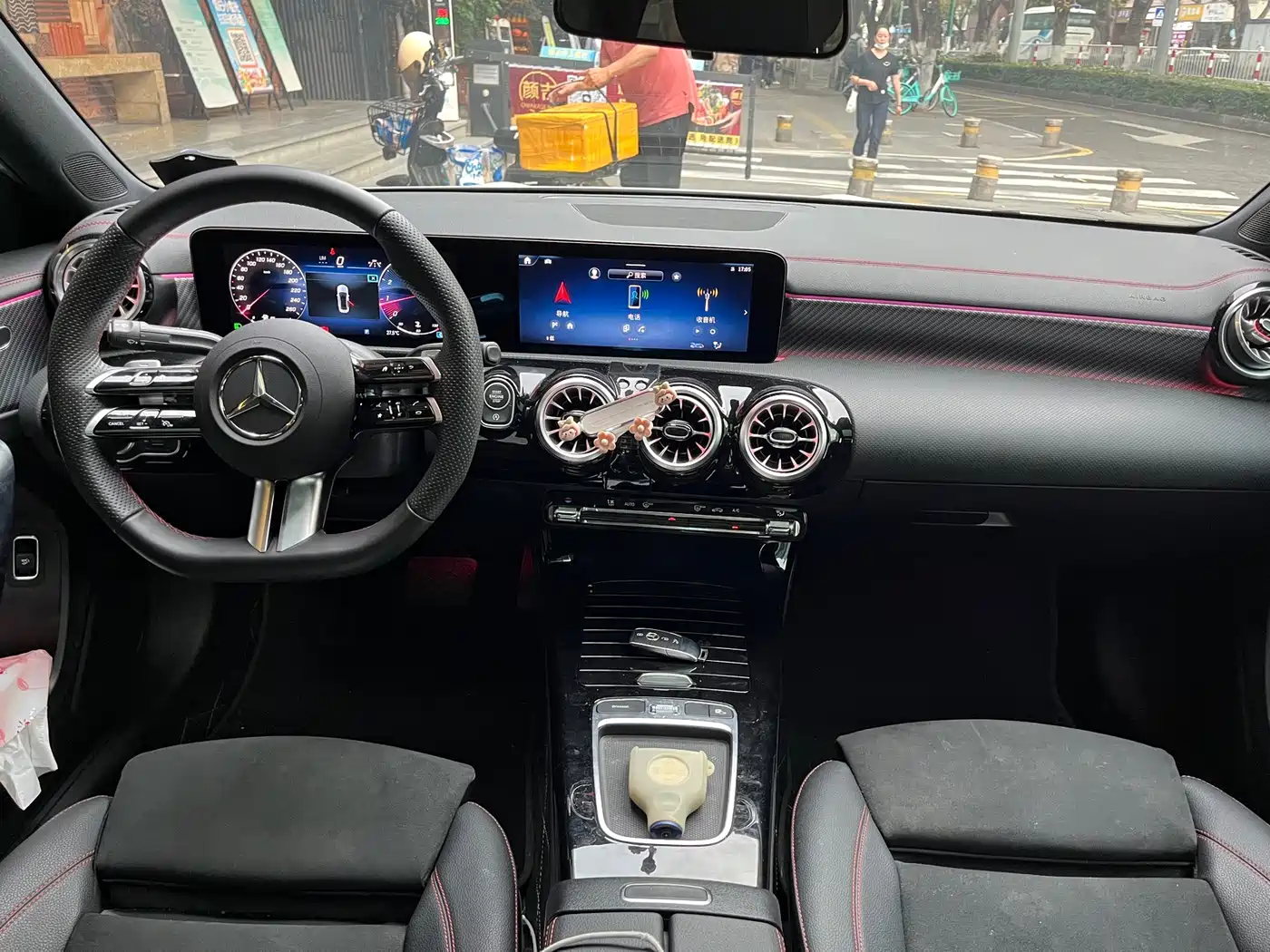 Mercedes-Benz A-Class 2025 A 200 L Fashion Edition фото 8