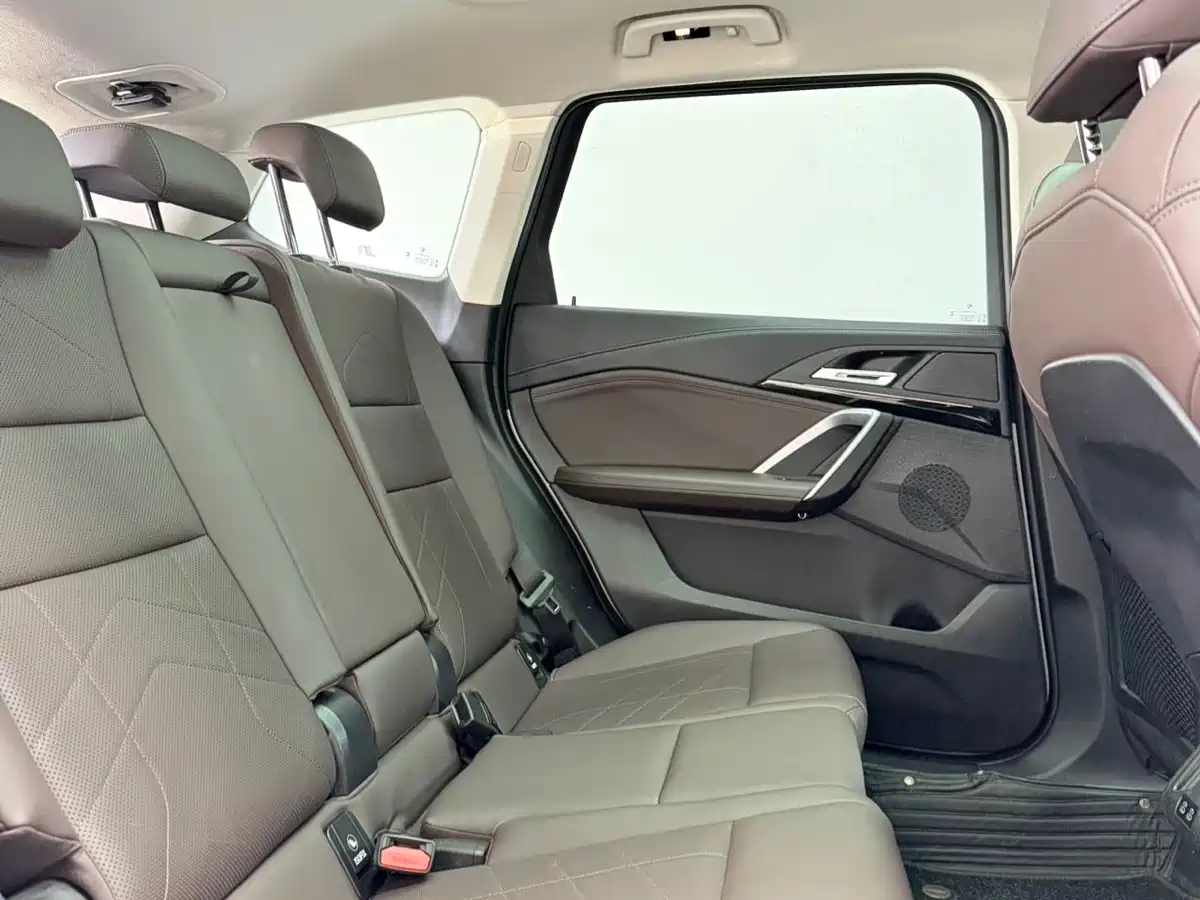 BMW X1 2023 sDrive20Li X Design Package фото 13