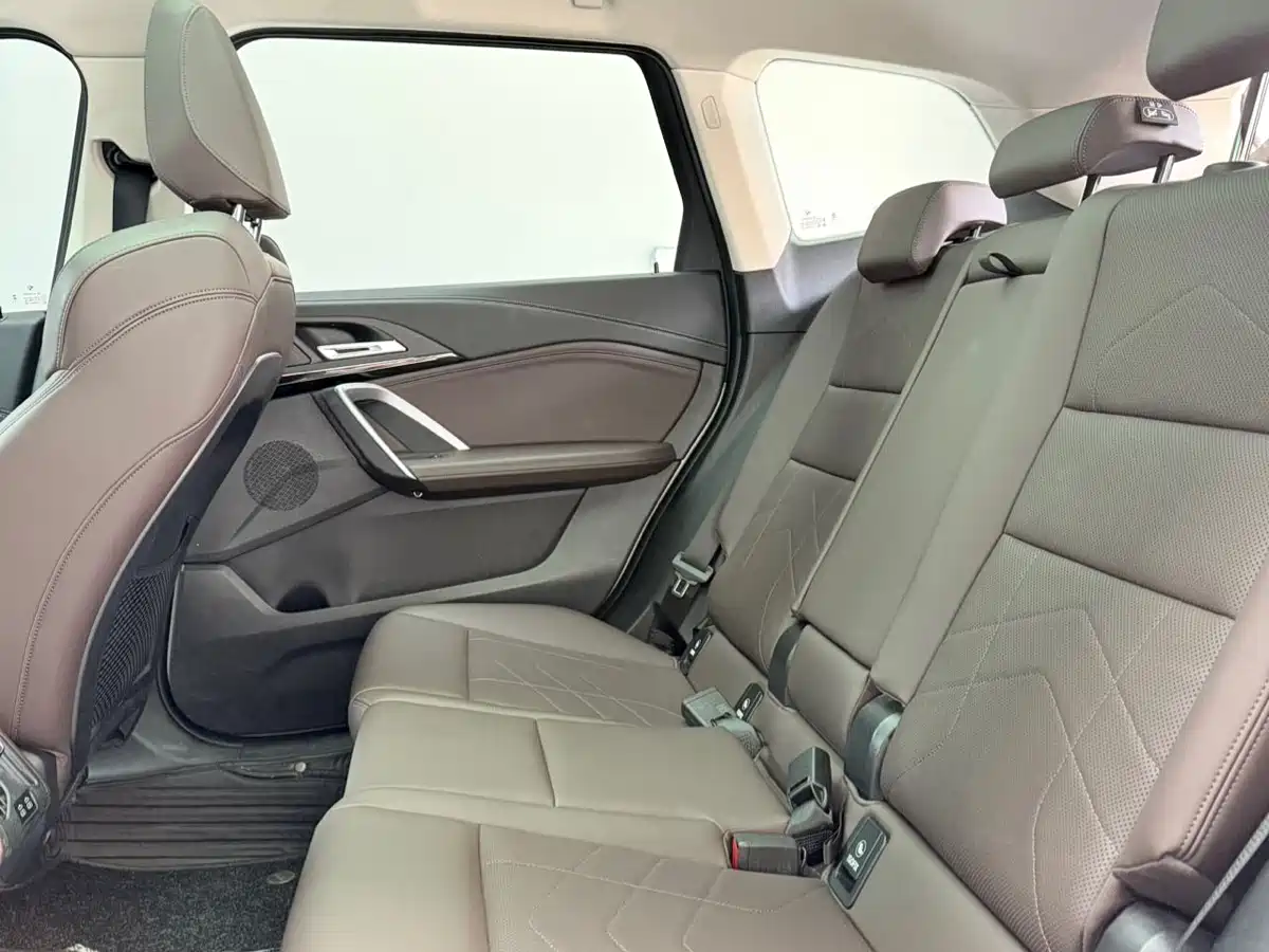 BMW X1 2023 sDrive20Li X Design Package фото 15