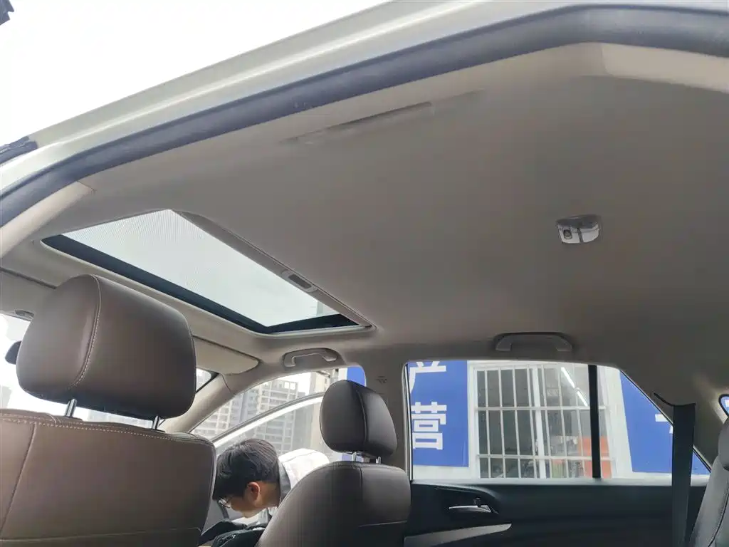 BYD S7 2016 1.5T Manual Premium Model фото 14