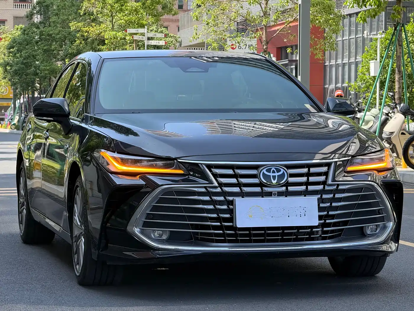 Toyota Avalon 2024 Model Hybrid 2.0L Prestige Edition фото 3