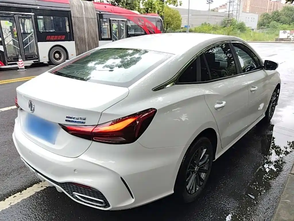 MG MG5 2024 2025 180DVVT Global Luxury Edition