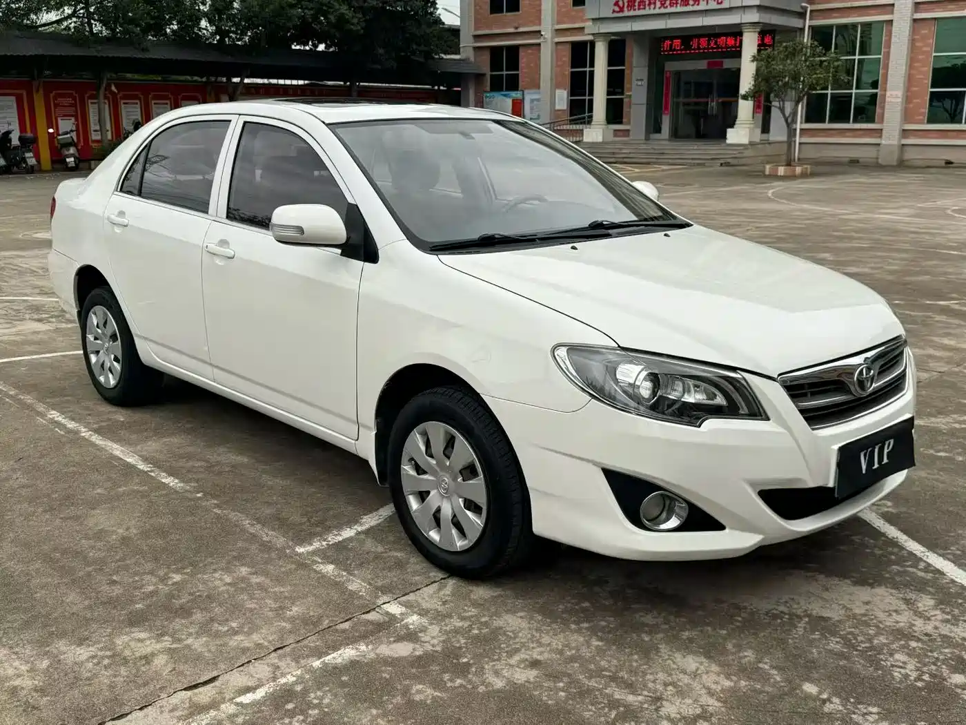 Toyota Corolla 2013 1.6L Automatic Excellence Edition фото 3
