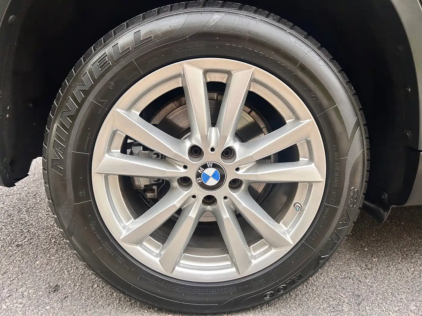 BMW X5 (Import) 2018 xDrive35i Elegant Model фото 23