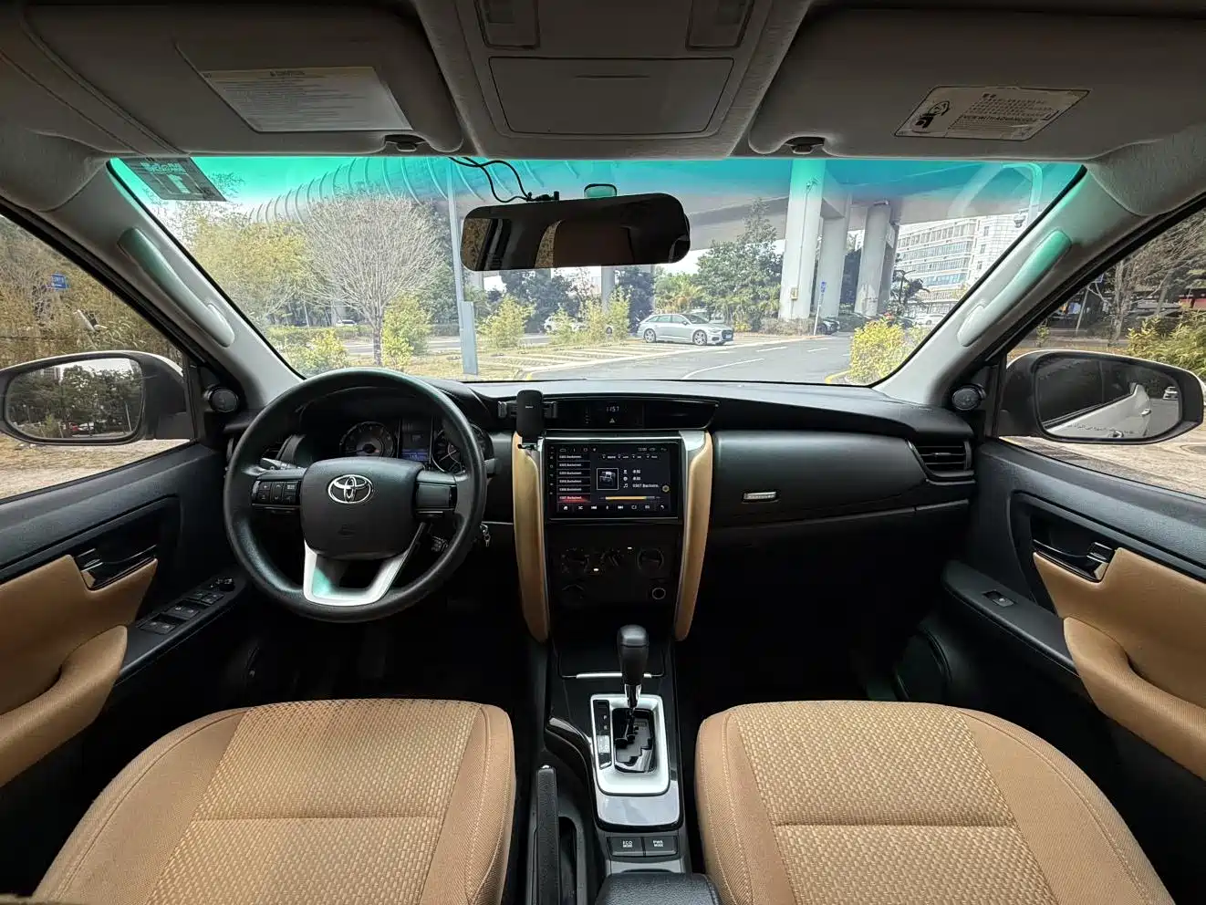 Toyota Fortuner 2016 2.7L Middle East Edition фото 8