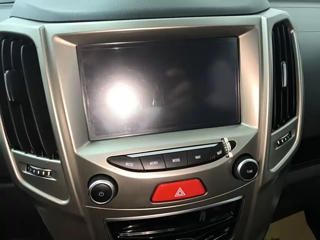 Haval H1 2018 2017 Red Label 1.5L AMT Luxury