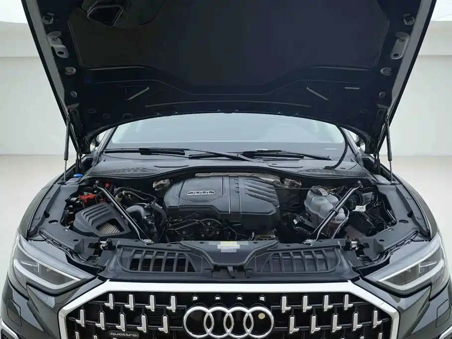 Audi A8 2023 A8L 45 TFSI quattro Luxury фото 7