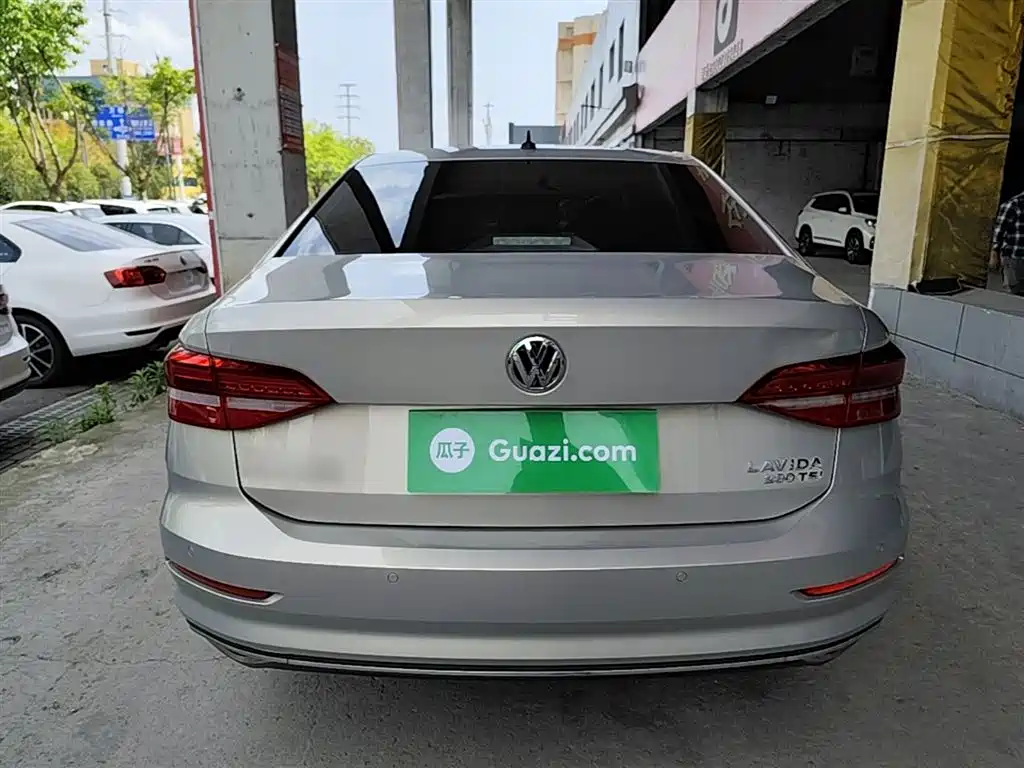 Volkswagen Lavida 2018 280TSI DSG Comfort Edition China V фото 6