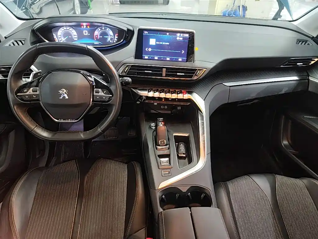 Peugeot 5008 2017 380THP 5-Seat Elite Edition фото 14
