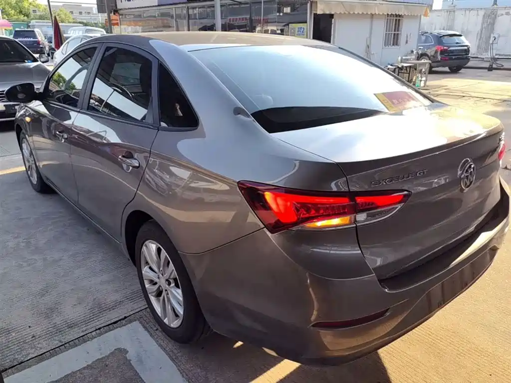 Buick Excelle 2021 Exemplar 1.5L Auto Elite фото 5