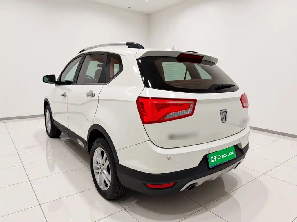Baojun 560 2017 2016 1.5T Manual Elite