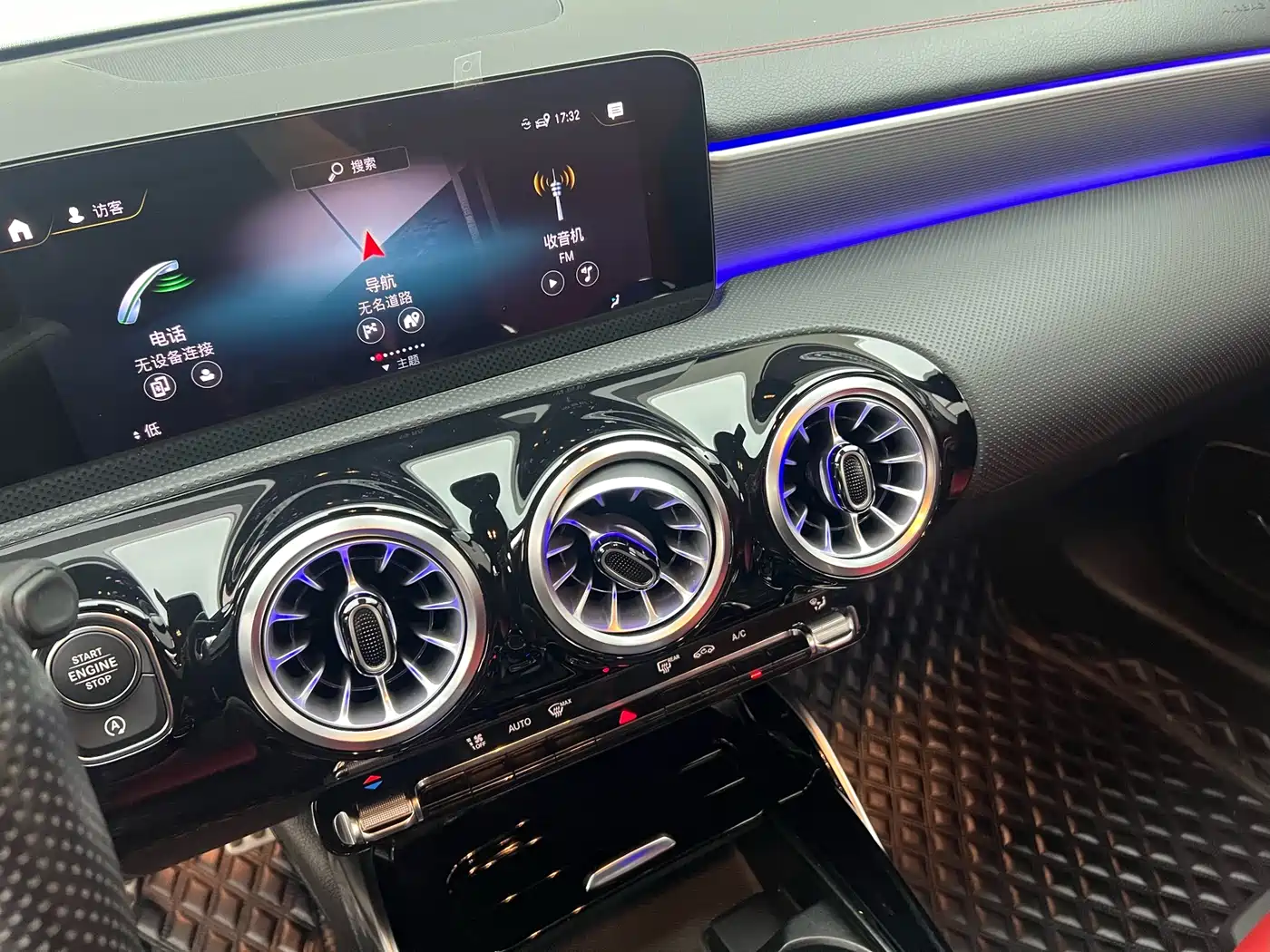 Mercedes-Benz A-Class AMG 2022 AMG A 35 L 4MATIC фото 16