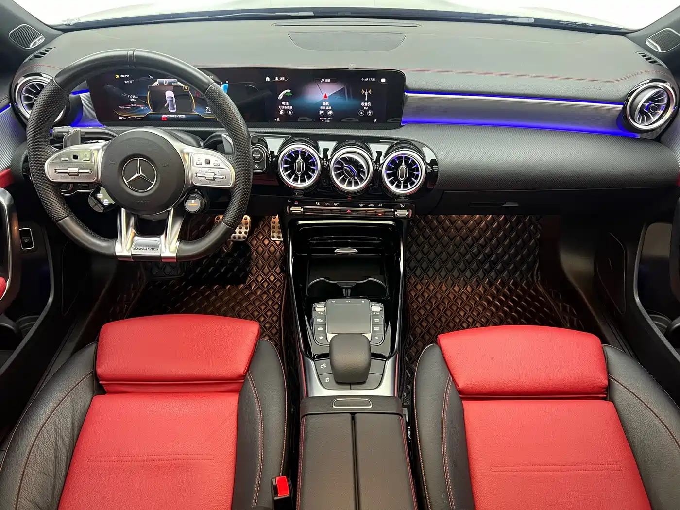 Mercedes-Benz A-Class AMG 2022 AMG A 35 L 4MATIC фото 9