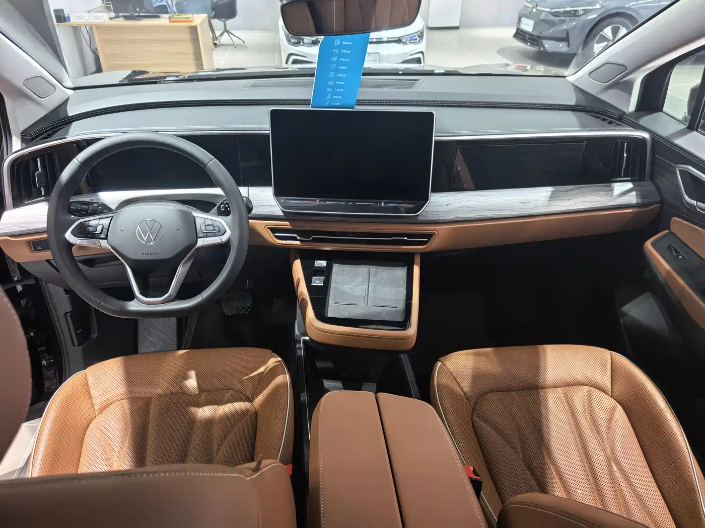 Volkswagen Talagon 2025 Model 450TSI AWD Premium 6-Seater фото 6
