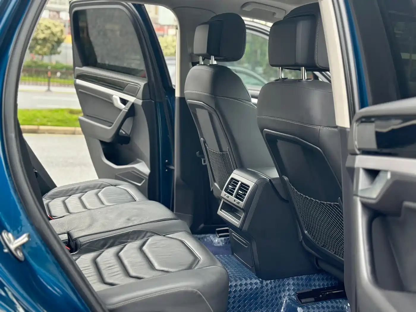 Volkswagen Touareg 2019 2.0TSI Pilot Edition China VI фото 8