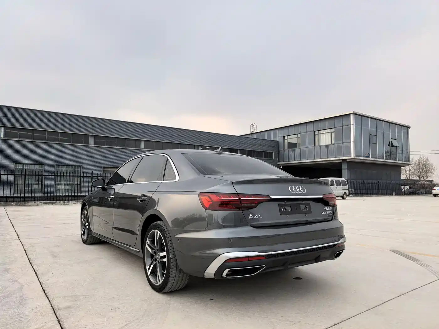 Audi A4L 2022 40 TFSI quattro RS Kit Burning Speed фото 5