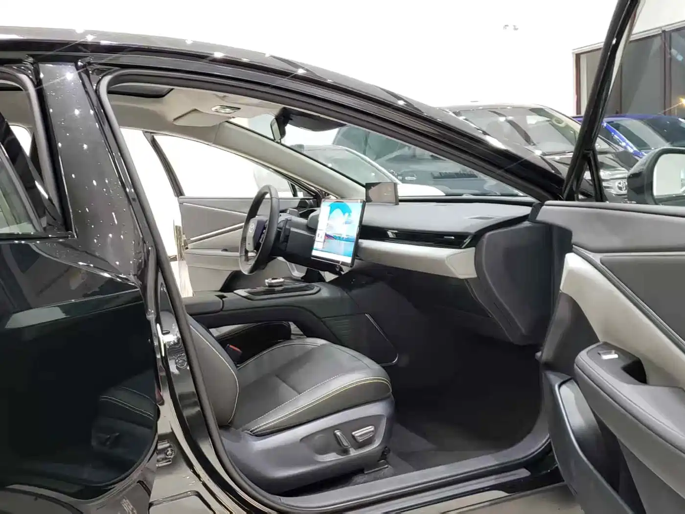 Toyota bZ5 2025 550 PRO Smart Edition фото 6