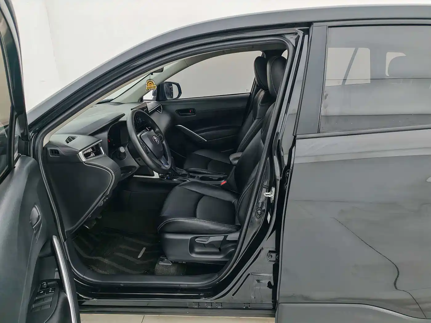 Toyota Corolla Cross 2024 2024 Model 2.0L Pioneer Edition
