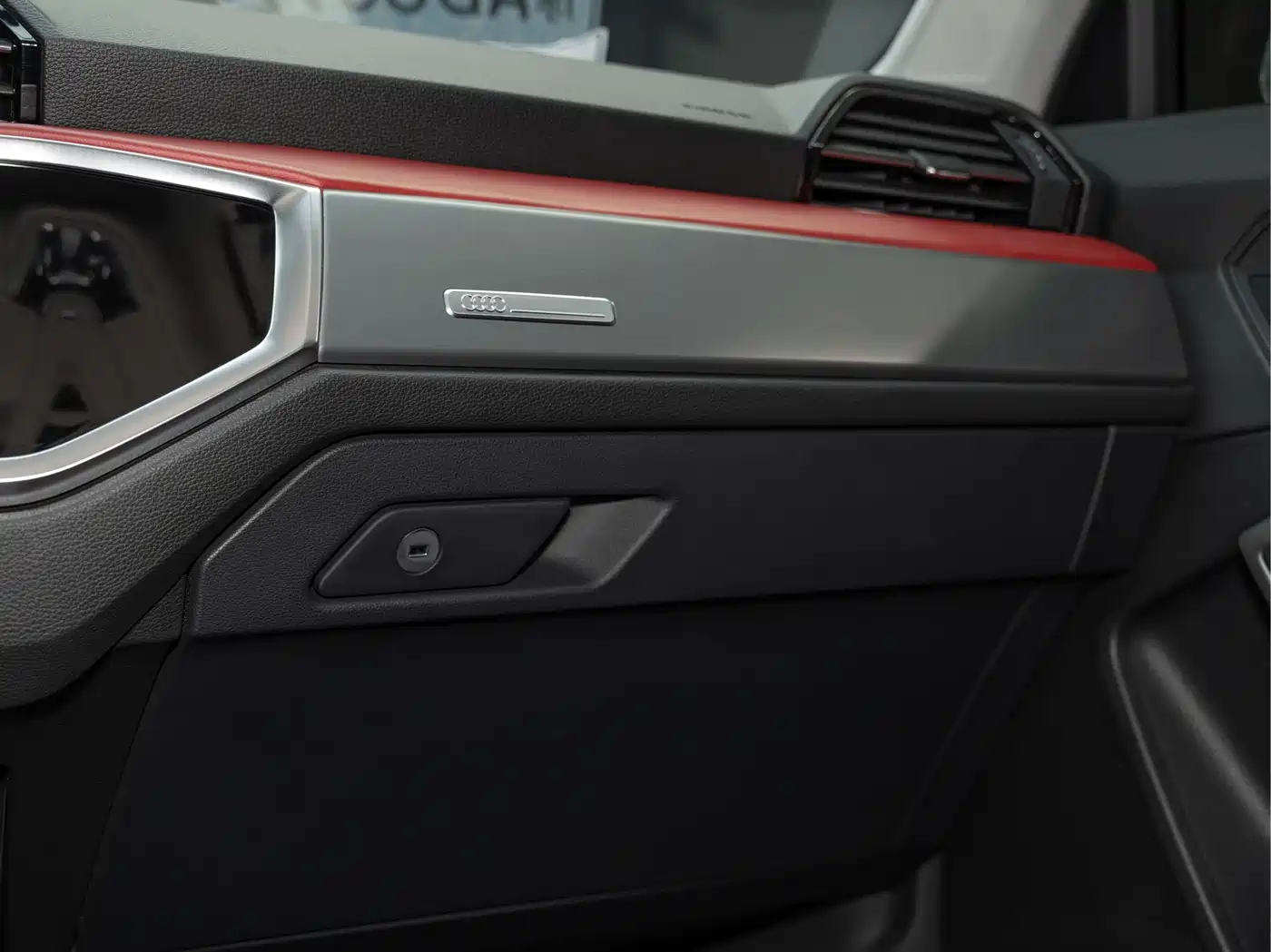 Audi Q3 2022 35 TFSI Fashion Dynamic фото 16
