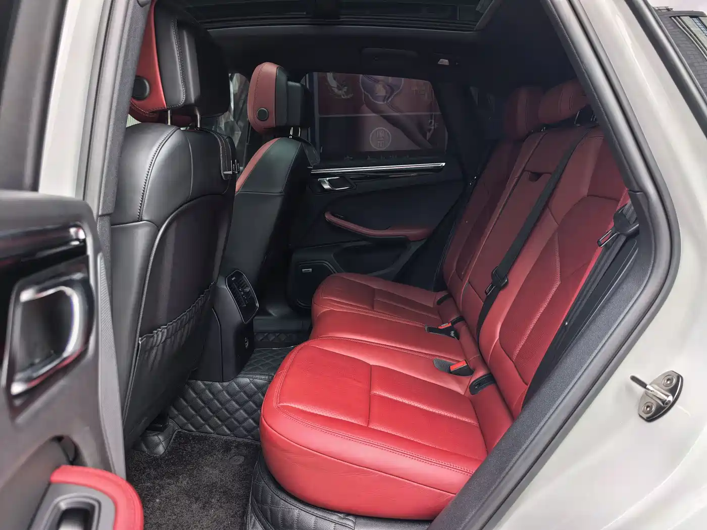 Porsche Macan 2022 Macan T 2.0T фото 9