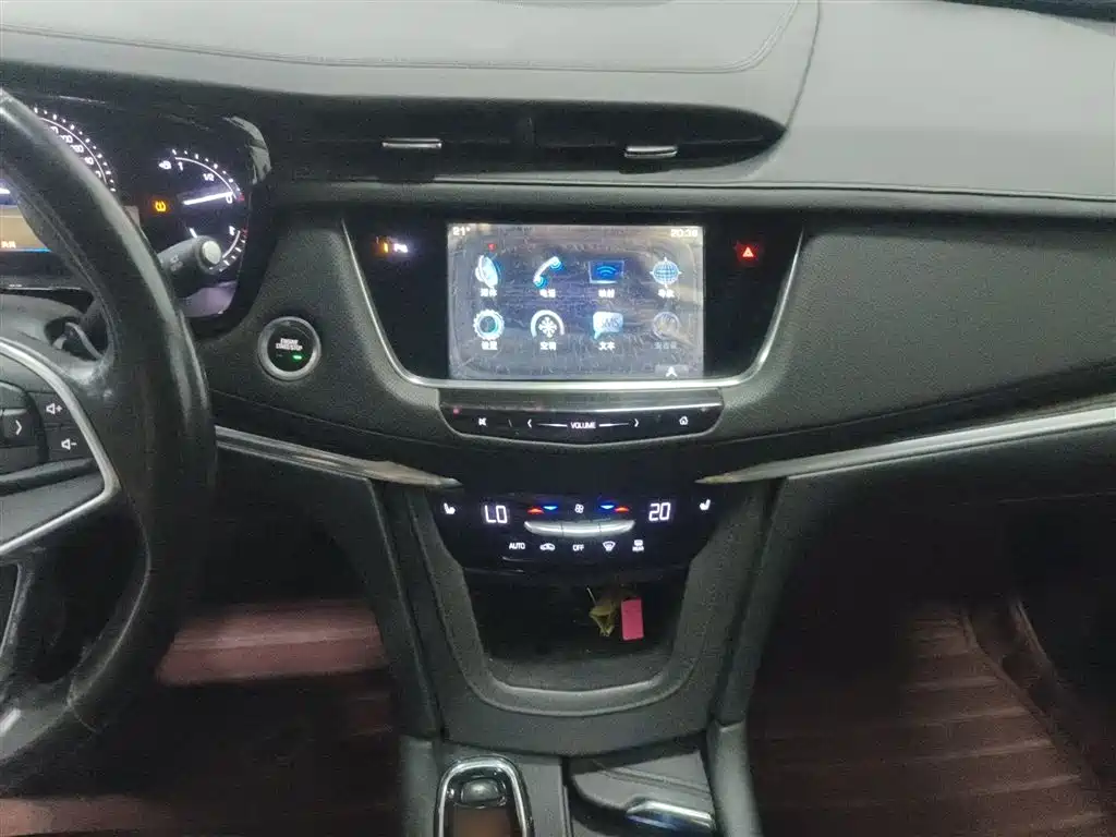 Cadillac XT5 2016 25T Luxury Model фото 6