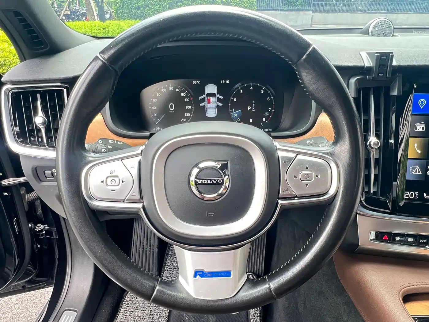 Фото 19 - Volvo S90