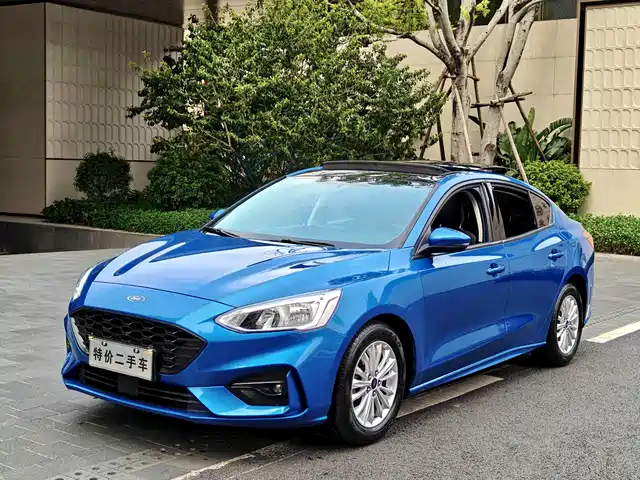 FORD FOX