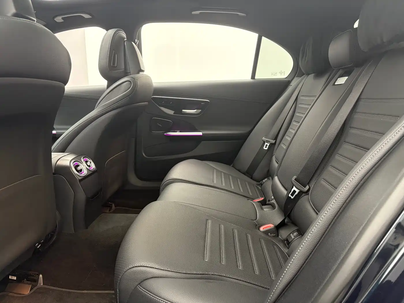 Mercedes-Benz C-Class 2024 C 260 L фото 6