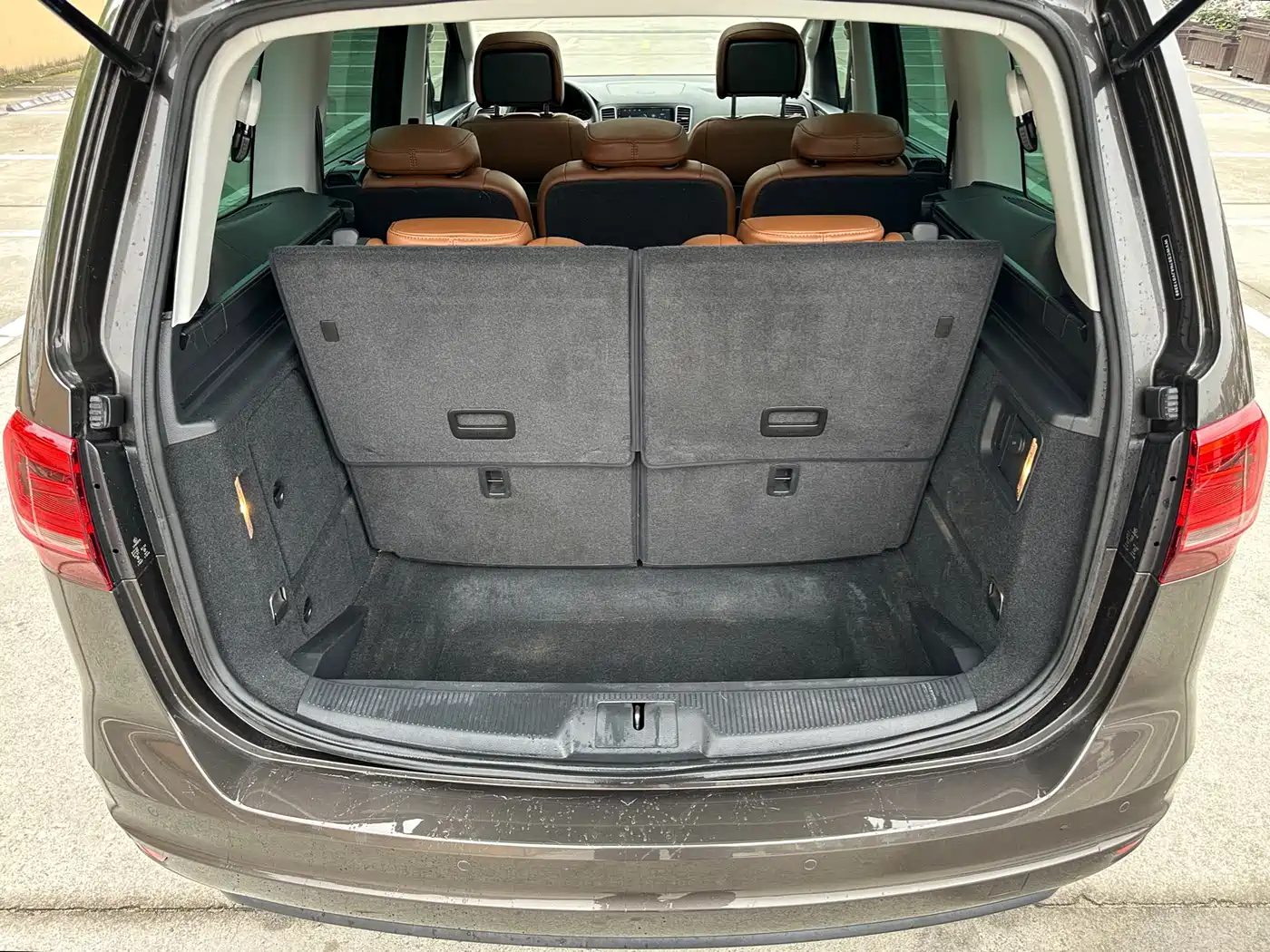 Volkswagen Sharan 2018 380TSI Comfort 7-Seater фото 20