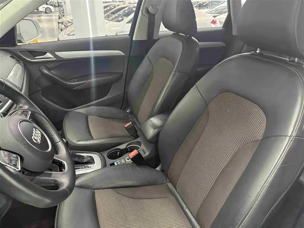 Audi Q3 2017 30 TFSI Fashion фото 12