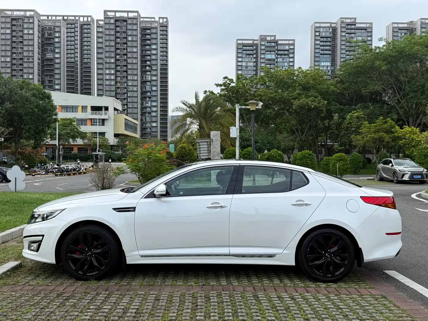 Kia K5 2014 2.0L Automatic LUXURY фото 7