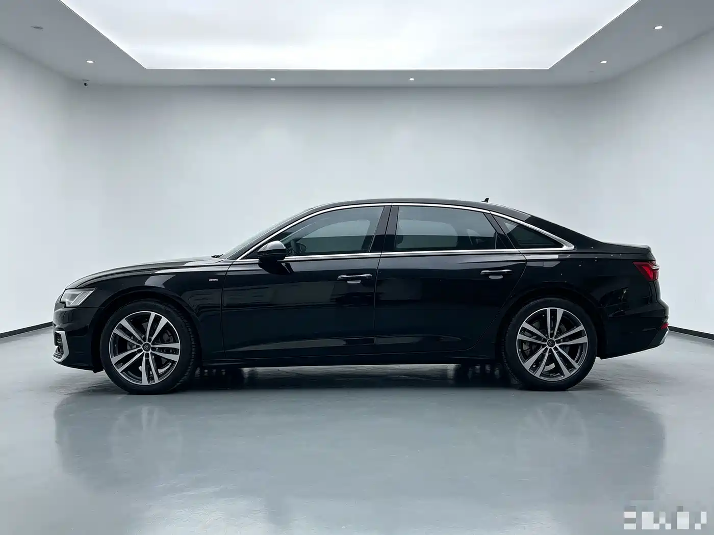 Фото 3 - Audi A6L