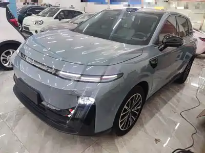 Leapmotor B10