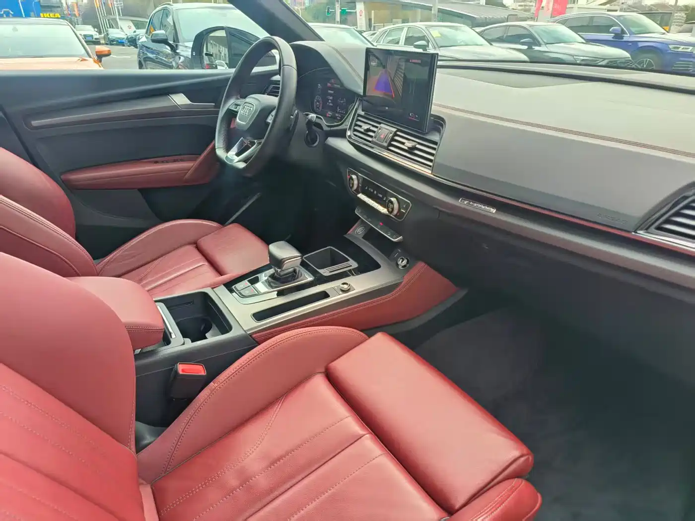 Audi Q5L 2024 Model 40 TFSI Luxury Dynamic фото 8