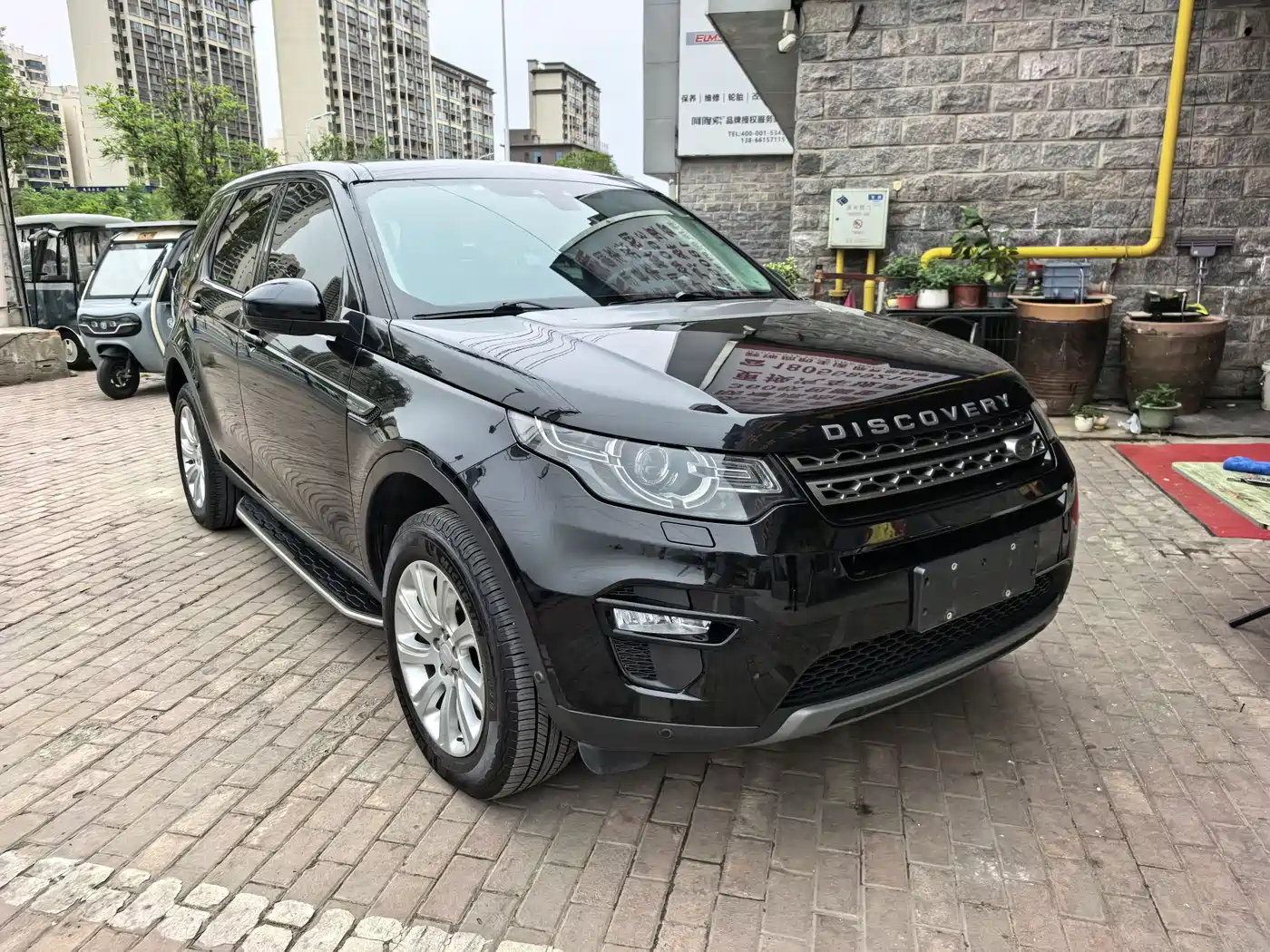 Land Rover Discovery Sport 2018 240PS SE Edition фото 3