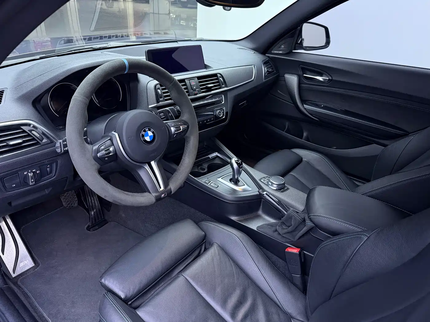 BMW M2 2018 M2 фото 10