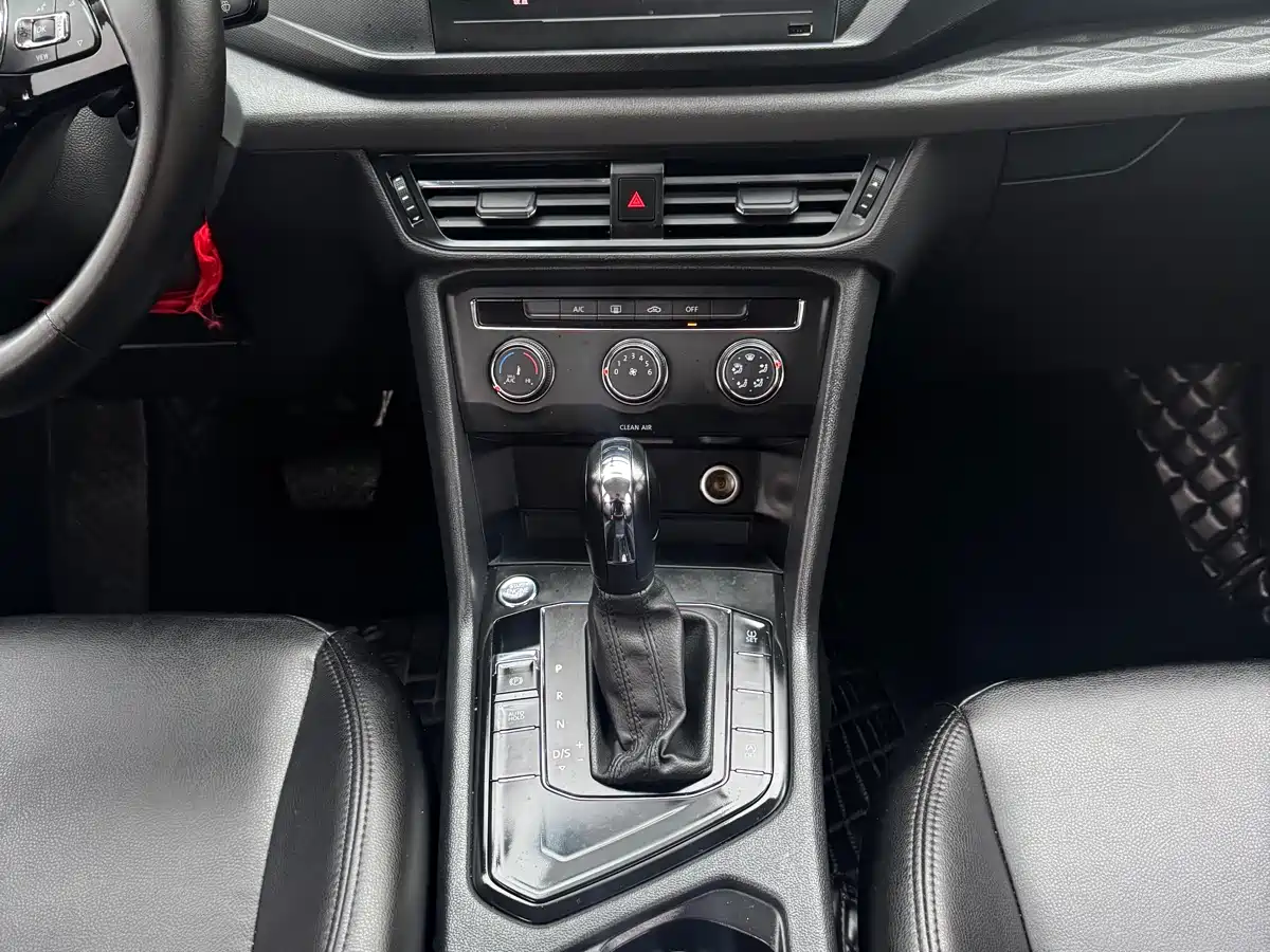Volkswagen Tharu 2022 280TSI 2WD Trend фото 15