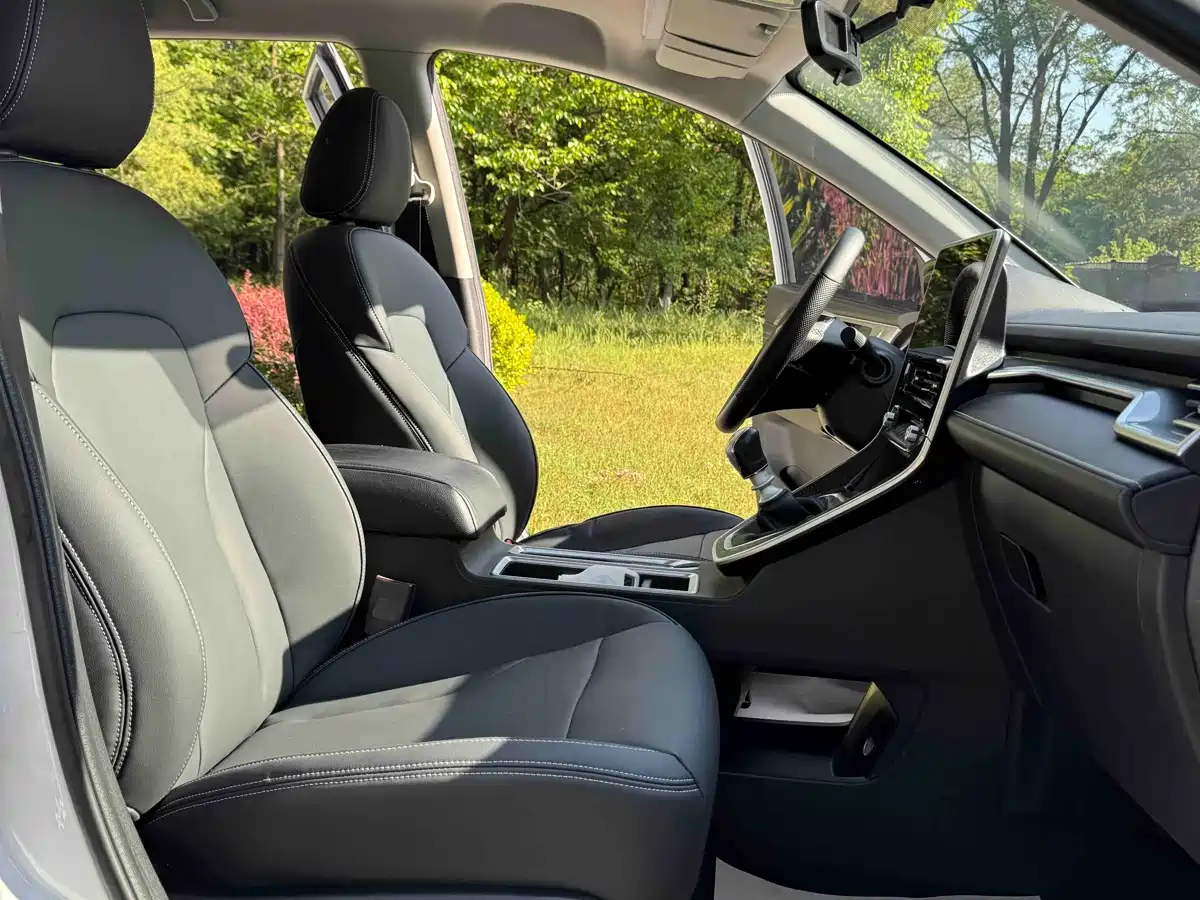 Haval M6 2023 PLUS 1.5T Manual Elite Smart Connect фото 8
