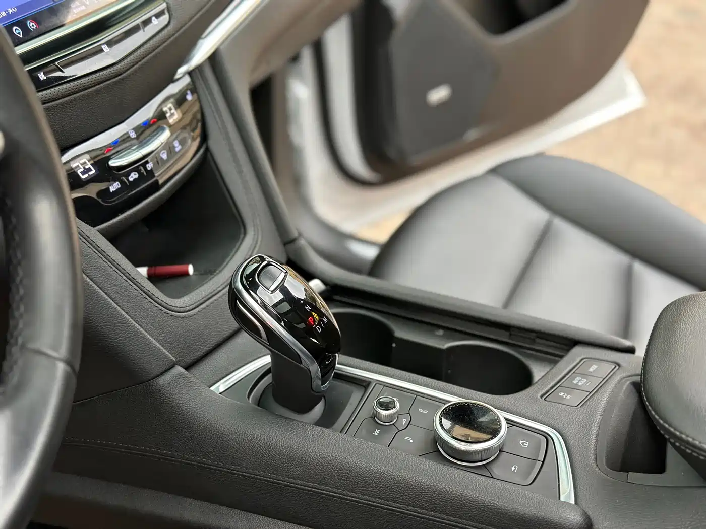 Cadillac XT5 2021 2.0T 2WD Luxury Edition фото 14
