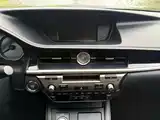 Фото 9 - Lexus ES