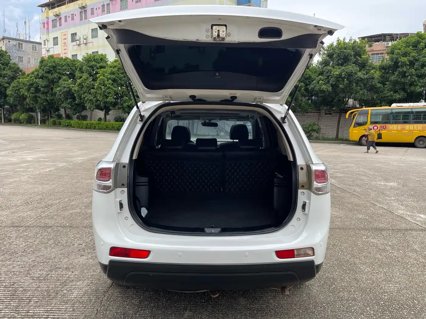 Mitsubishi Outlander (Import) 2014 2.4L 4WD Luxury Value Edition 5-seater фото 13
