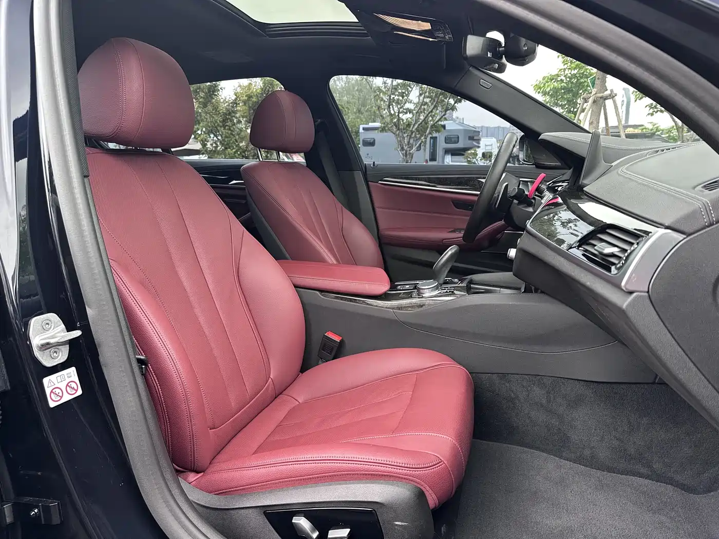 BMW 5 Series 2020 530Li Exclusive M Sport Package фото 20