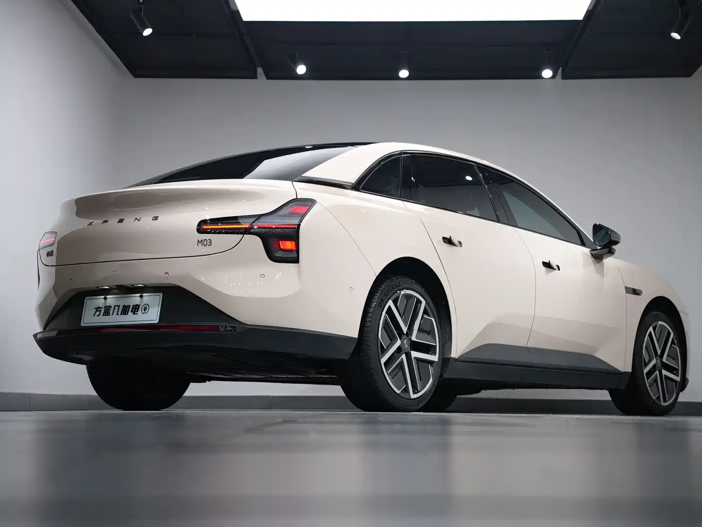 XIAOPENG MONA M03