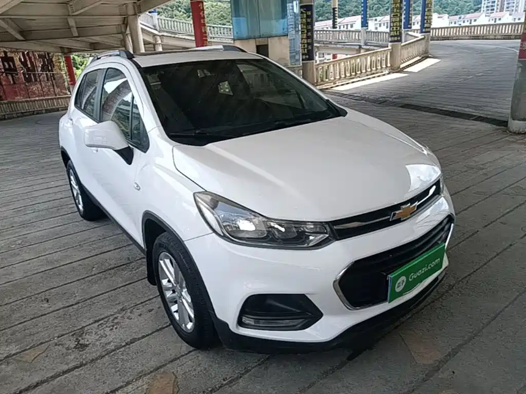 Фото 4 - Chevrolet Trax